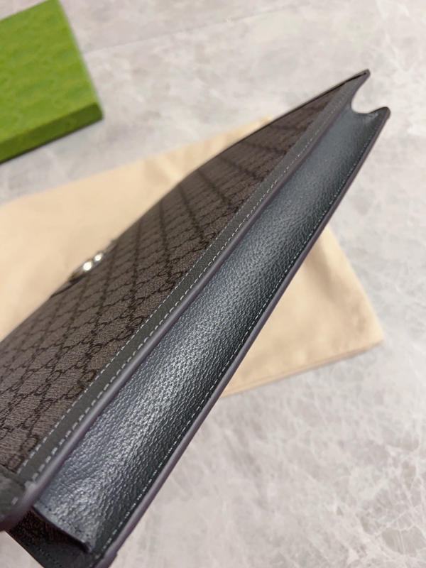 グッチ財布 レプリカ角部分ディテール